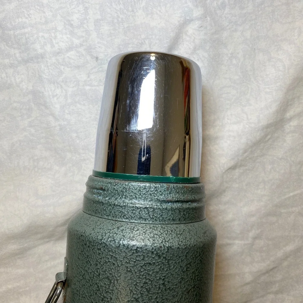 Vintage 1993 Aladdin Stanley A-944DH Quart Thermos Green Hammertone USA - Picture 3 of 14
